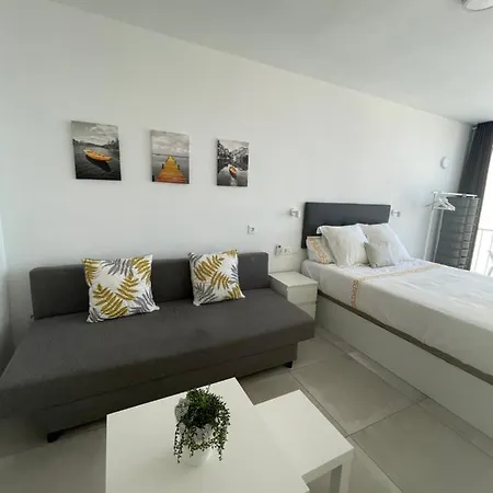 Apartamento En Playa La Carihuela Cascada Summer Apartment *